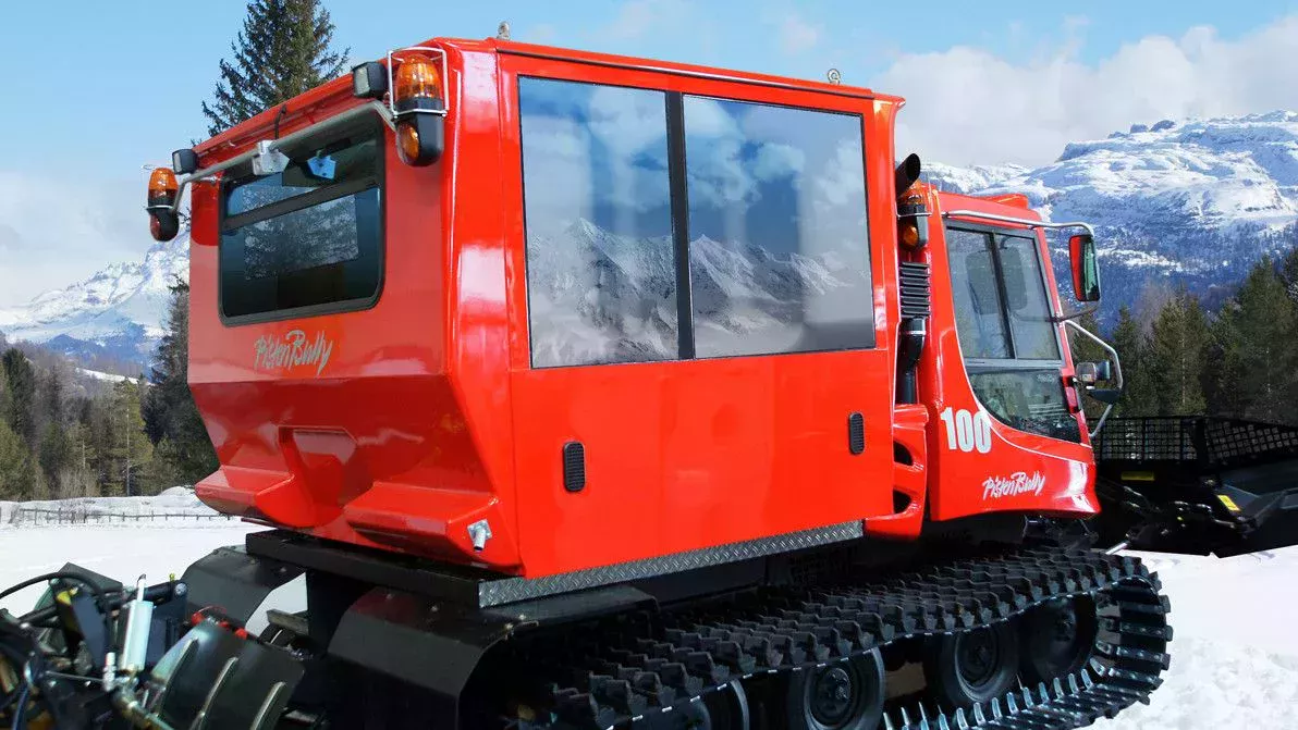 PistenBully cabin for 10 people