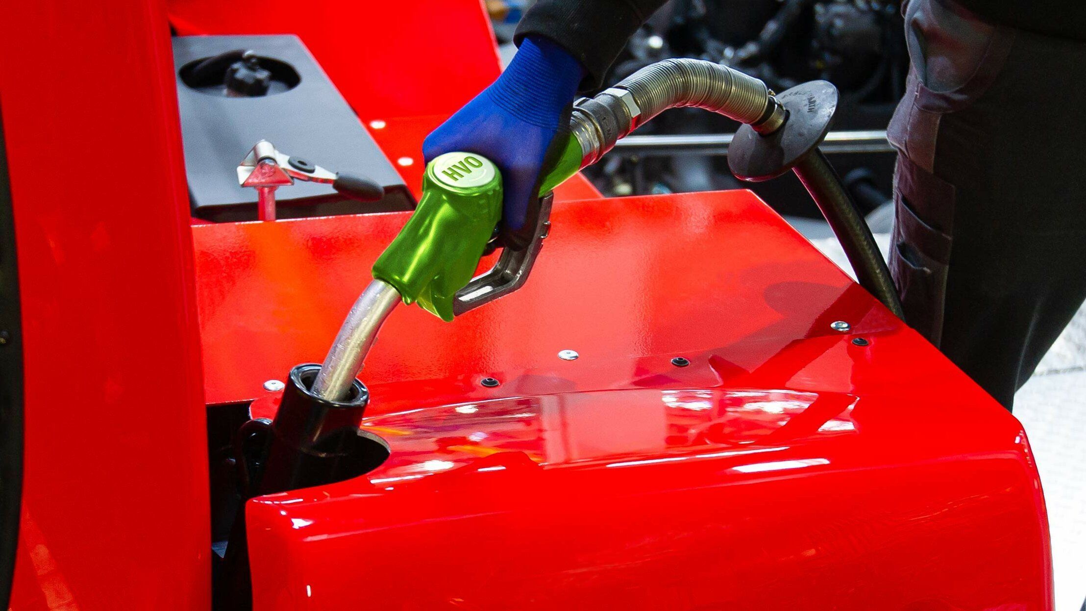 A PistenBully is refueled with HVO fuel