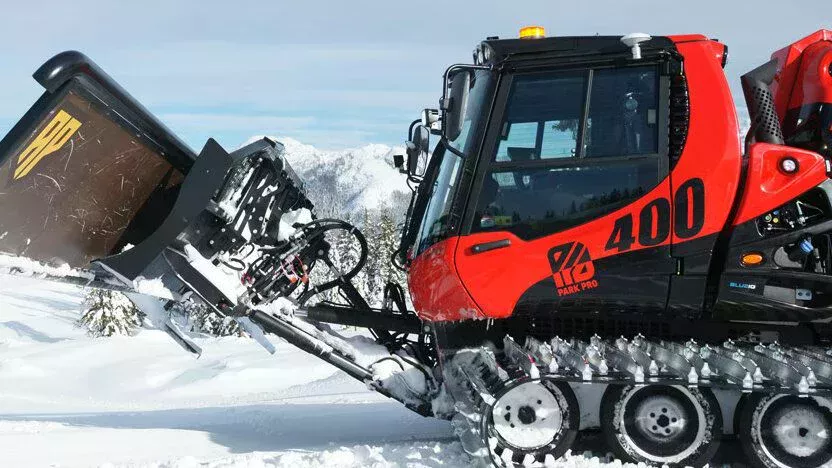 Die Fahrerkabine des PistenBully 400