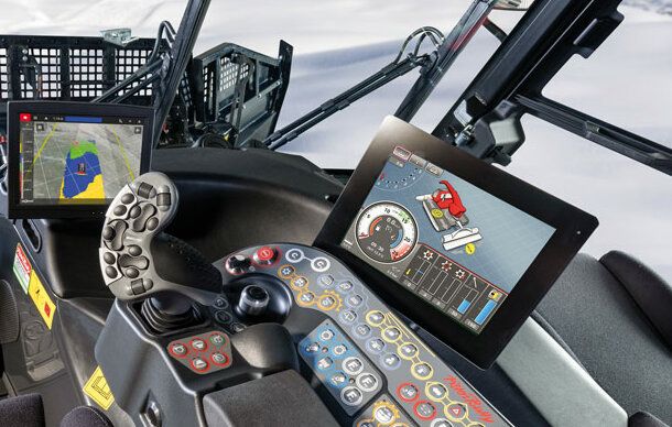 Das iTerminal im Cockpit des PistenBully 600 Polar Park.