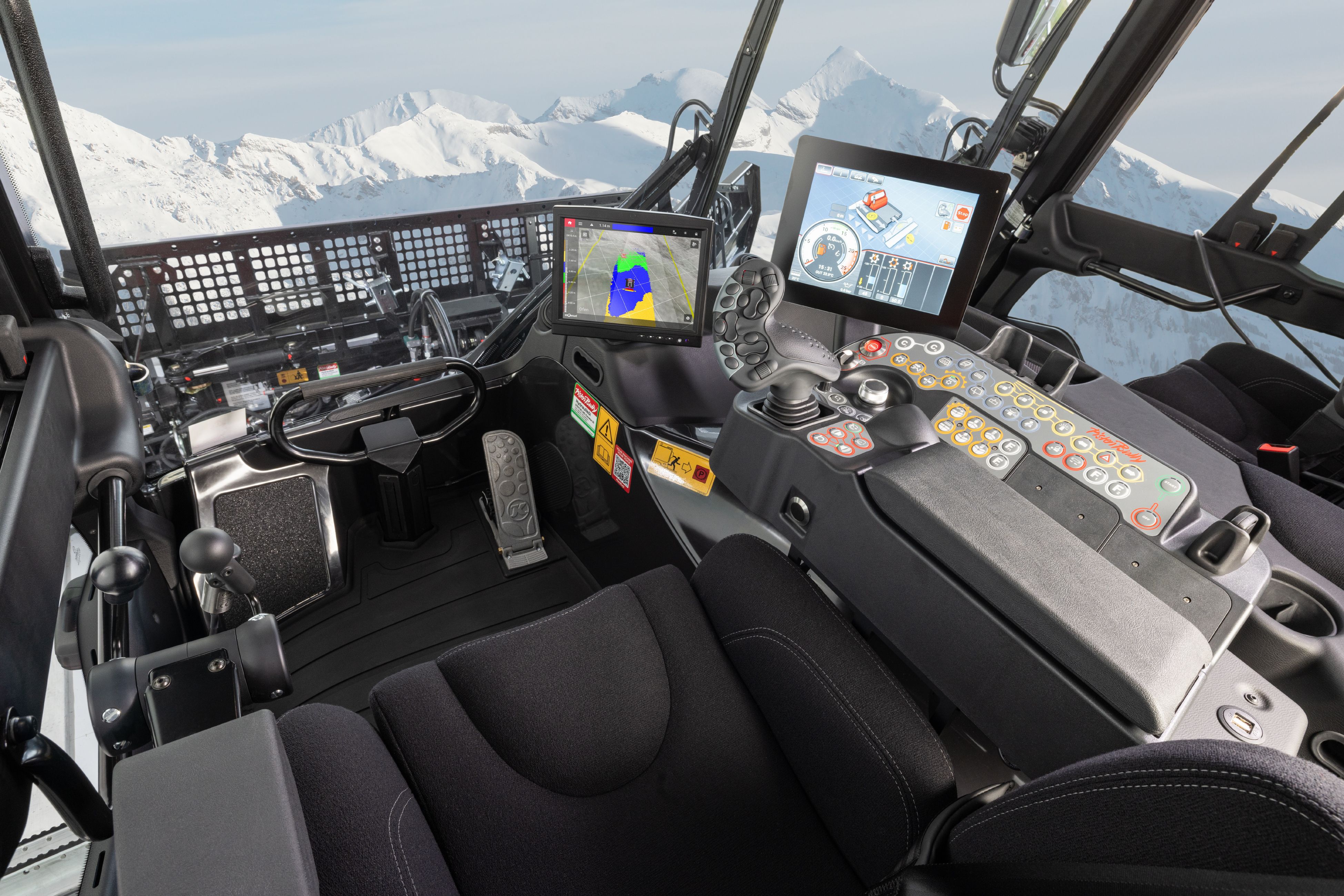 Das innovative Cockpit des PistenBully 400