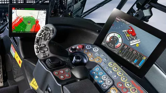 Control unit of PistenBully 400 