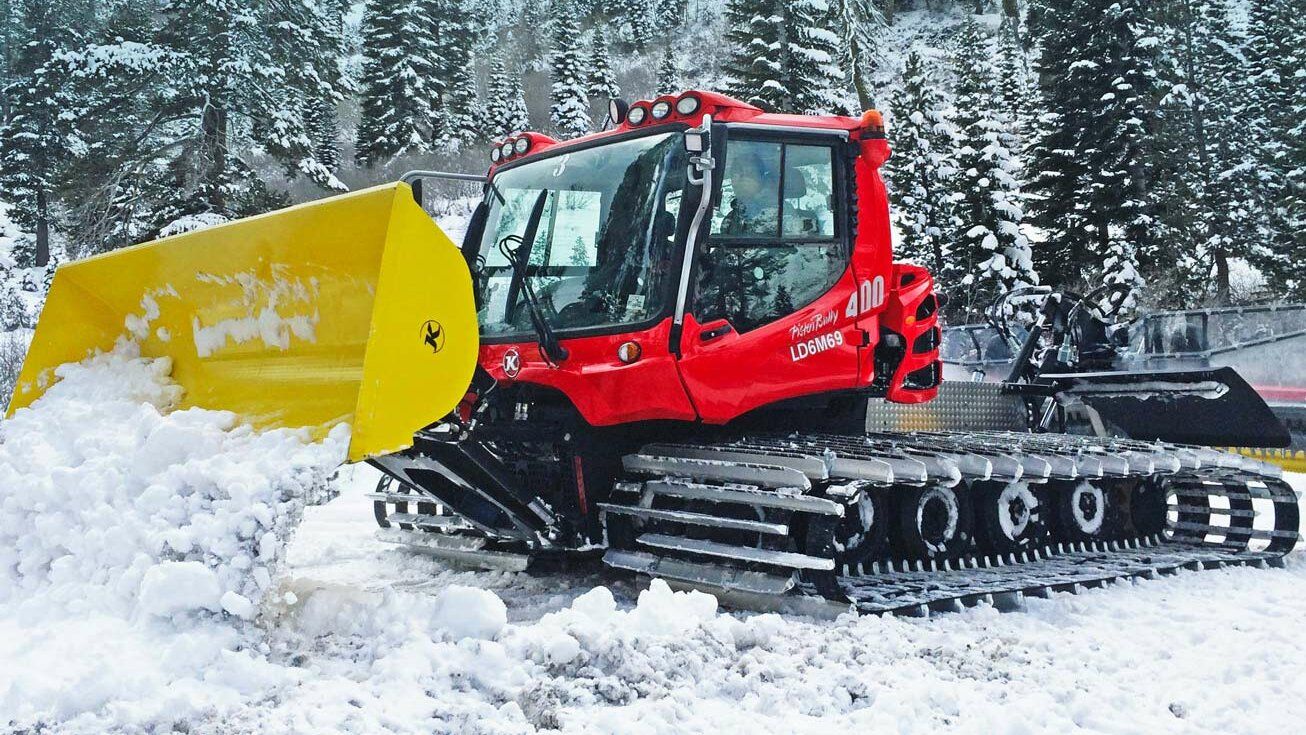 PistenBully Snow Bucket PistenBully Snow Bucket
