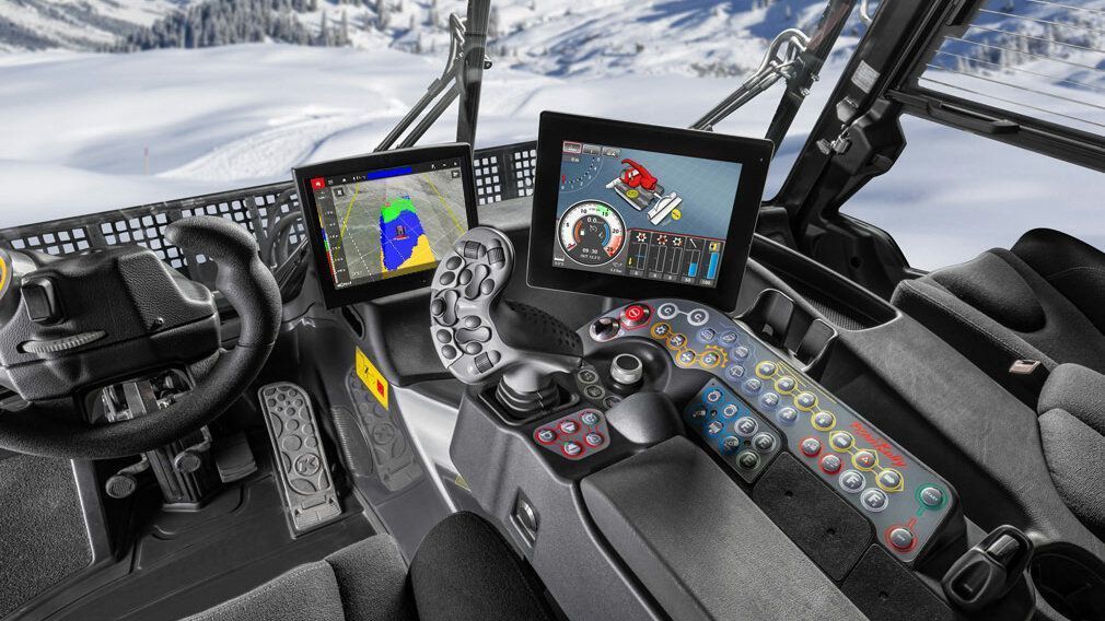 Die hochwertige Innenverkleidung im Cockpit des PistenBully 400