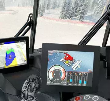 Das iTerminal im Cockpit des PistenBully 800