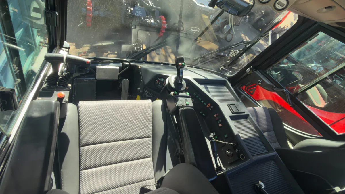 The interior of a PistenBully 200 Edge. 