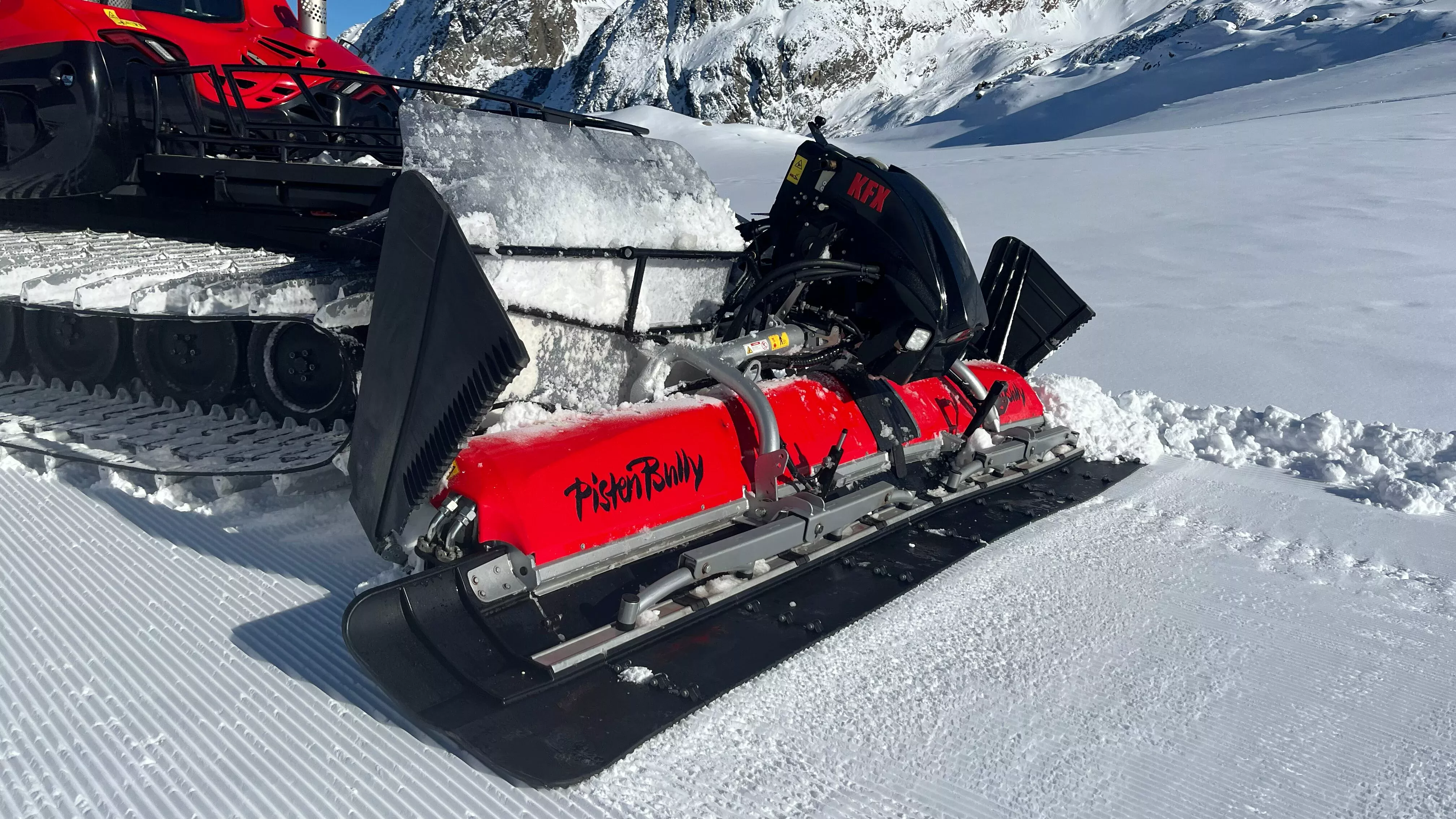 Lo sgancio della fresa avviene in pochi secondi con il sistema KFX. 